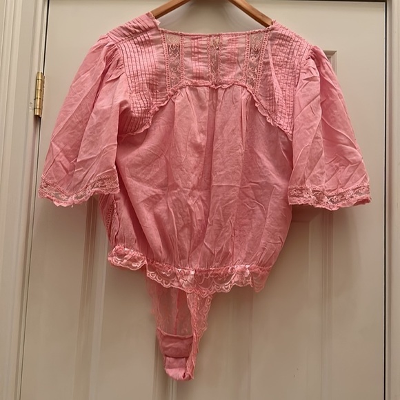 Free People Pink Short Sleeve Bodysuit SzS - Picture 6 of 10